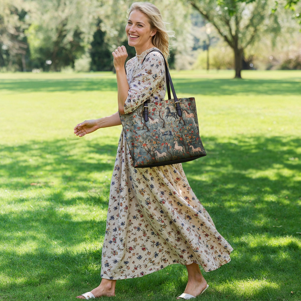 Shineful Leather Tote Bag - Mystical Steeds