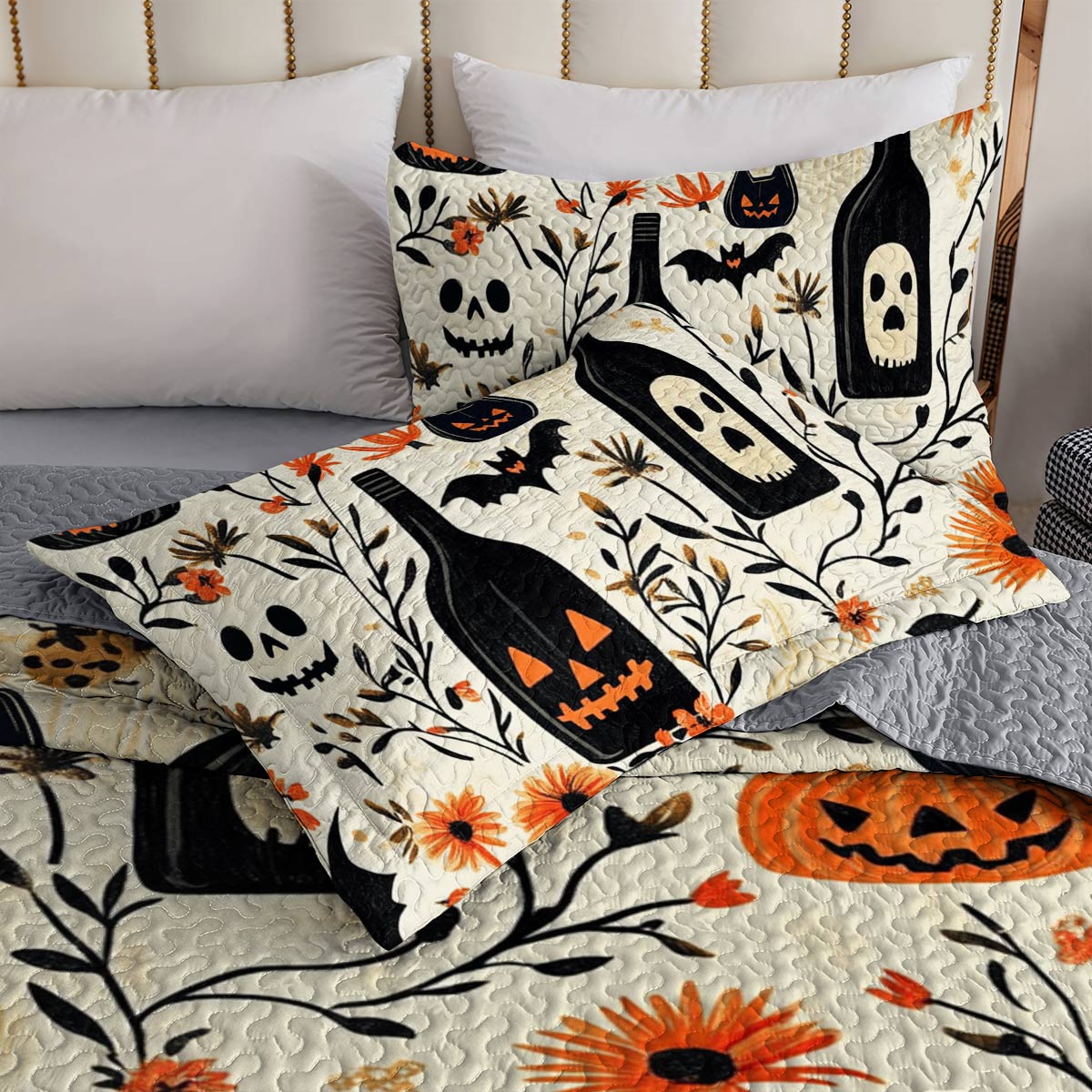 Shineful All Season Quilt 3-Piece Set Happy Halloween Wine Bottles