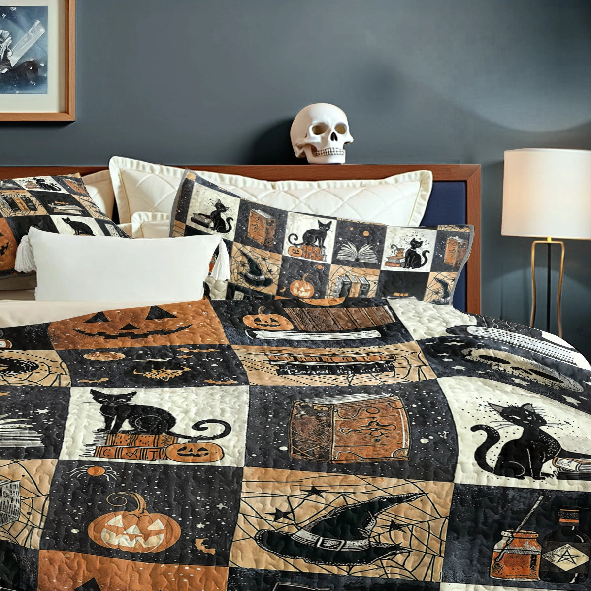 Shineful All Season Quilt 3-Piece Set Halloween Bookish Cat