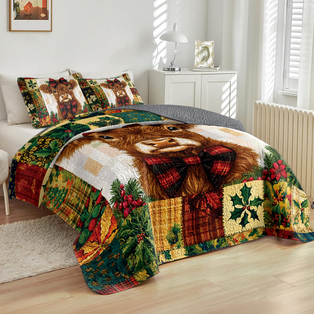 Shineful All Season Quilt 3-Piece Set - Holiday Cheer Cow
