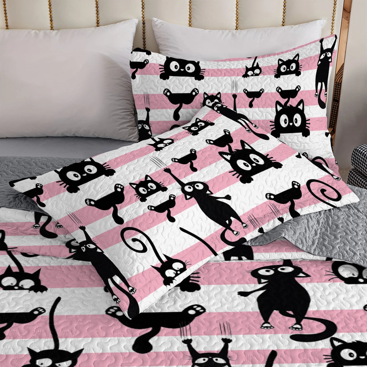 Shineful All Season Quilt 3-Piece Set - Curious Cats