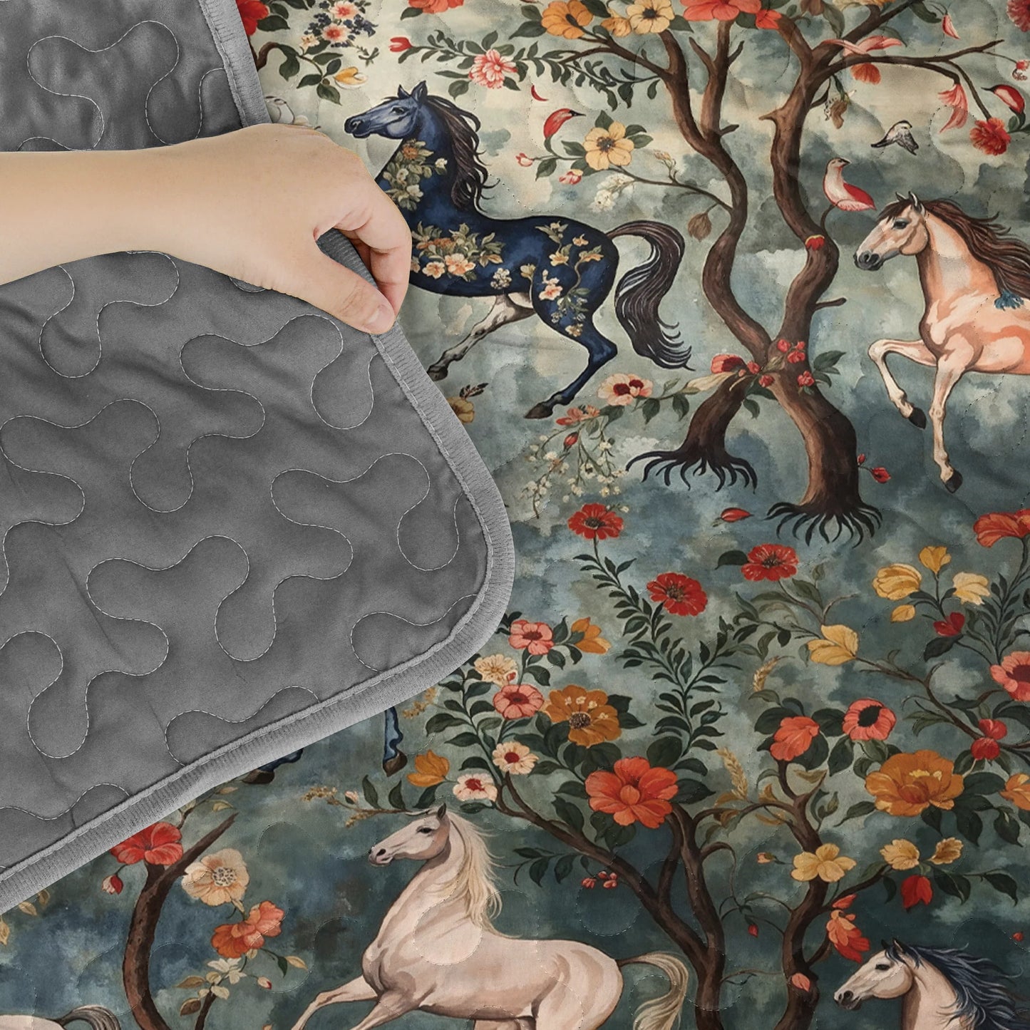 Shineful Quilt 3-Piece Set Mystical Steeds