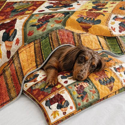 Shineful Quilt 3-Piece Set Snuggle Season Doxies