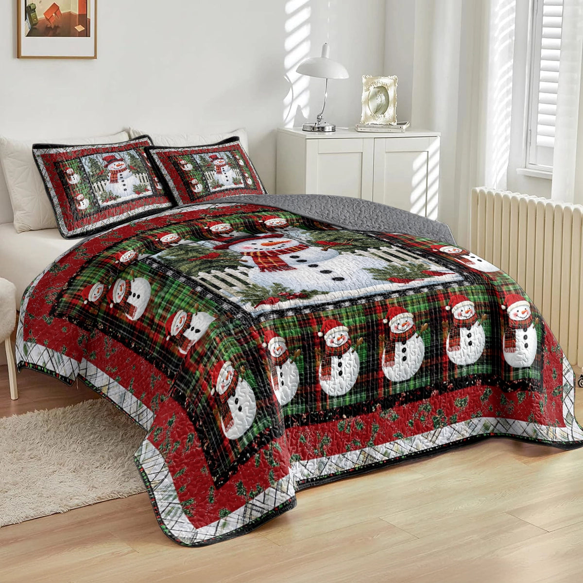 Shineful All Season Quilt 3-Piece Set - Snowman’s Cozy Forest