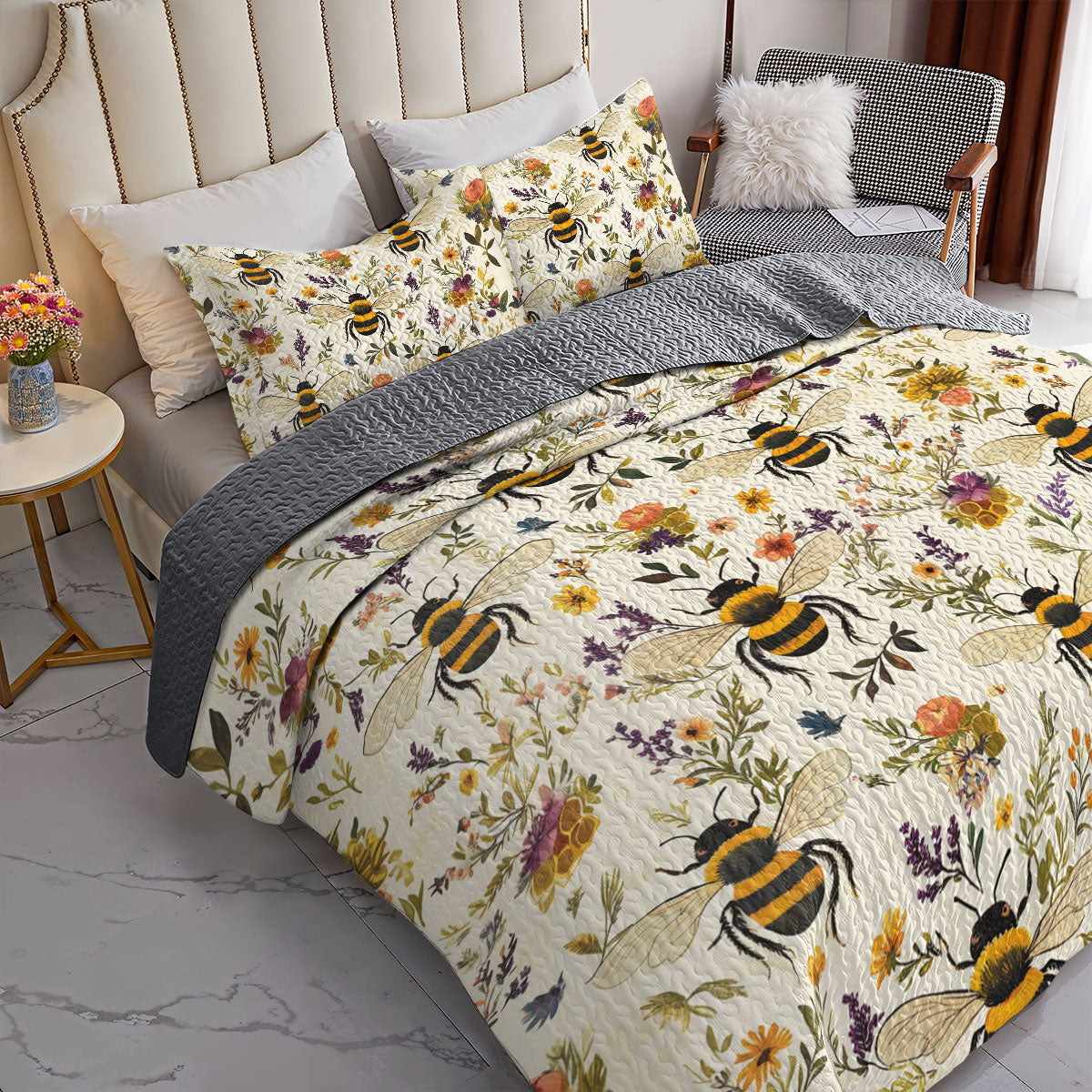 Shineful All Season Quilt 3-Piece Set Bee Love Happy