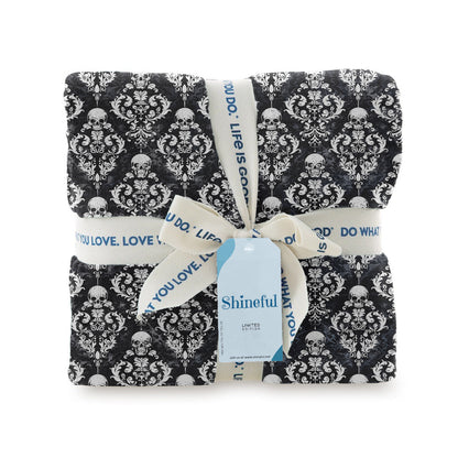 Shineful Fleece Blanket Beautiful Skull Damask Pattern