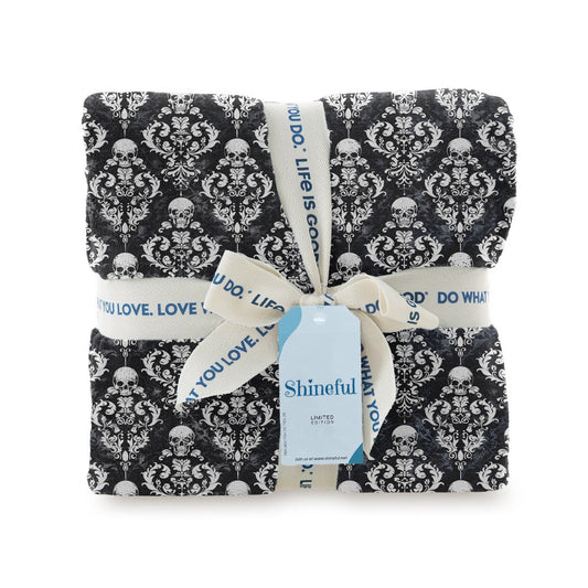 Shineful Fleece Blanket Beautiful Skull Damask Pattern