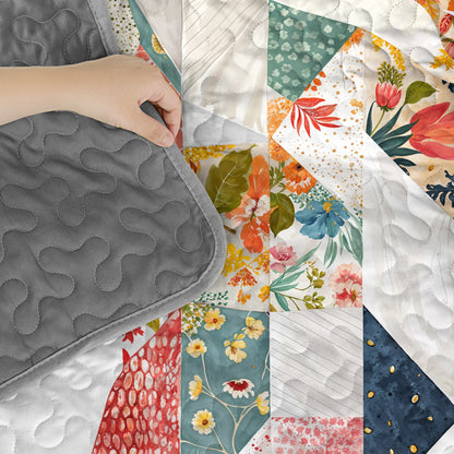 Shineful Quilt 3-Piece Set Charming Floral Horse