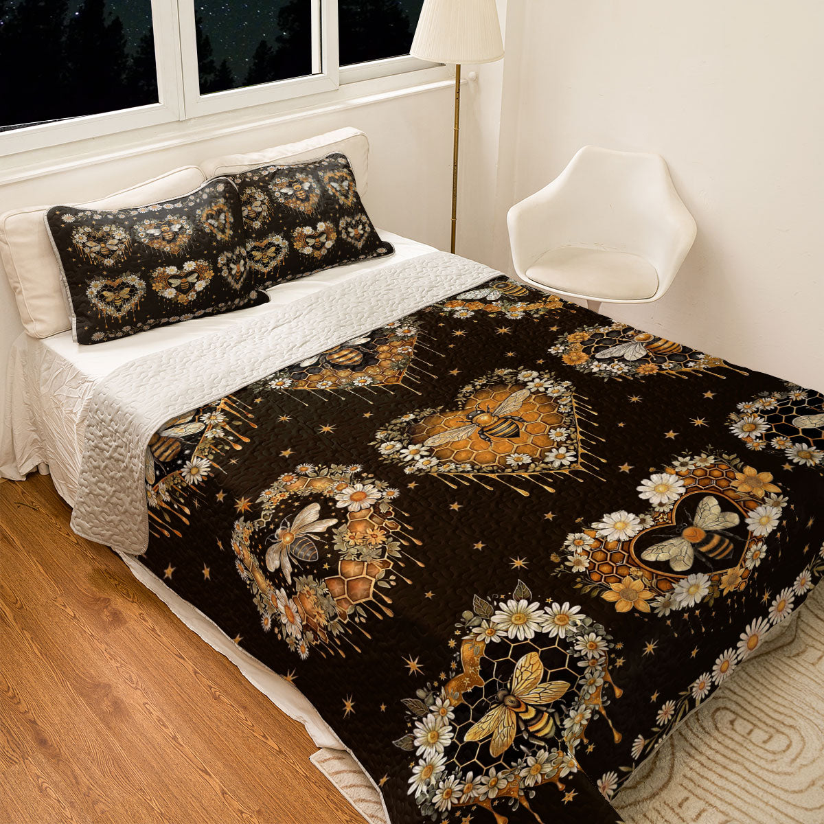 Shineful All Season Quilt 3-Piece Set Moonlit Honeyheart Quilt
