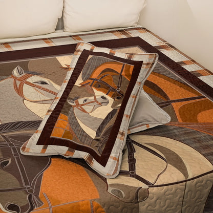 Shineful All Season Quilt 3-Piece Set Masterpiece In Horse