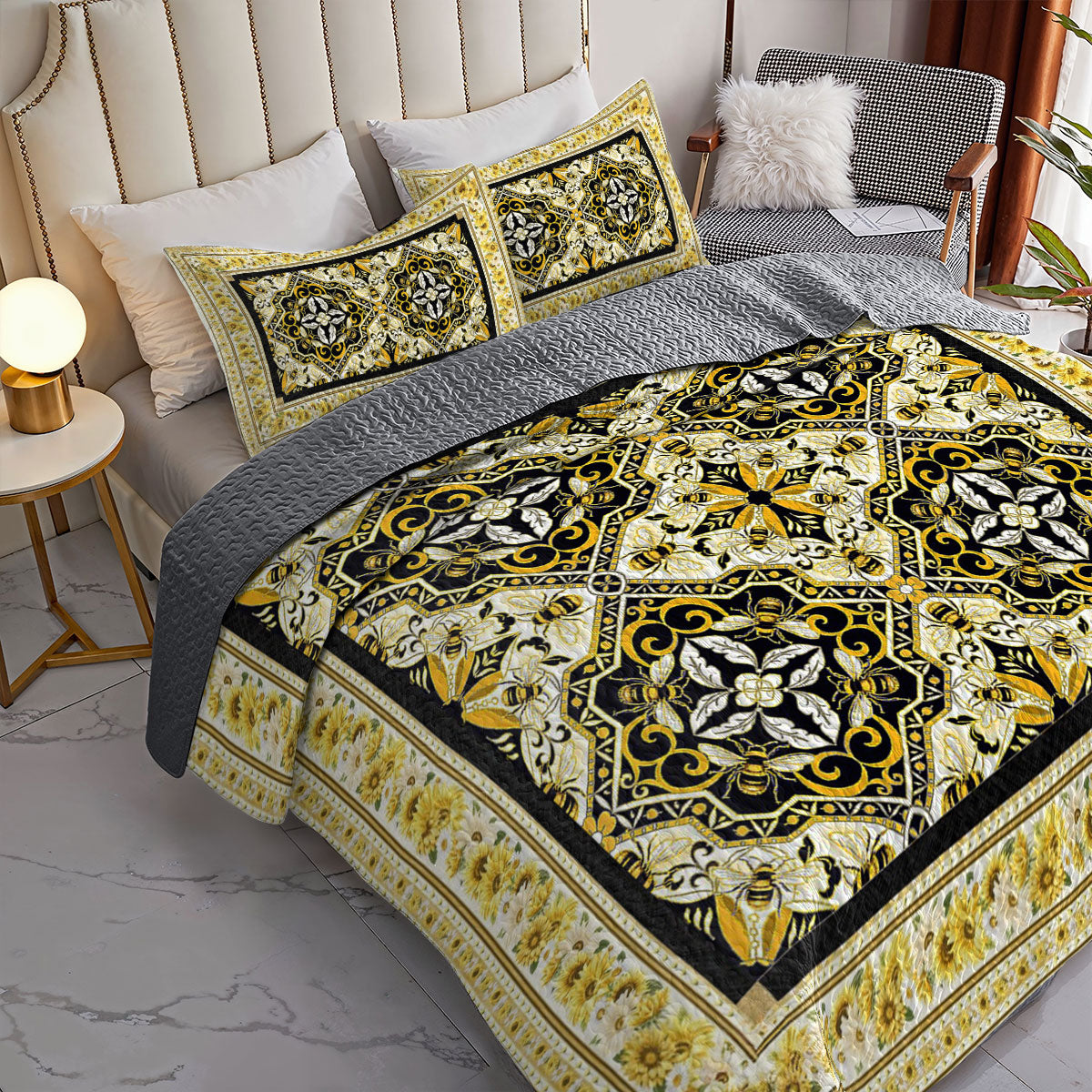 Shineful All Season Quilt 3-Piece Set Golden Honeycomb Elegance