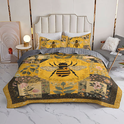 Shineful All Season Quilt 3-Piece Set Bee Pretty