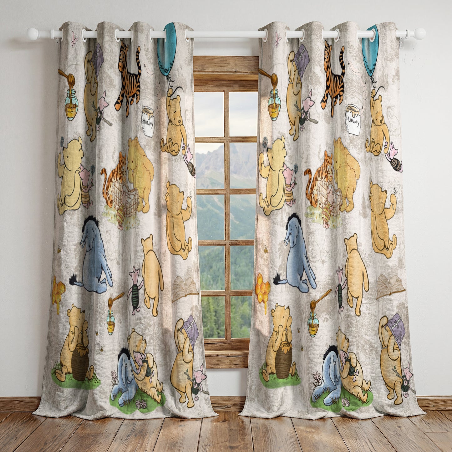 Shineful Quilted Curtain Pooh Friends