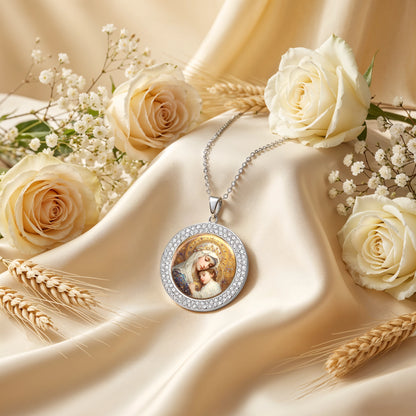 Shineful Necklace Madonna & Child Medallion
