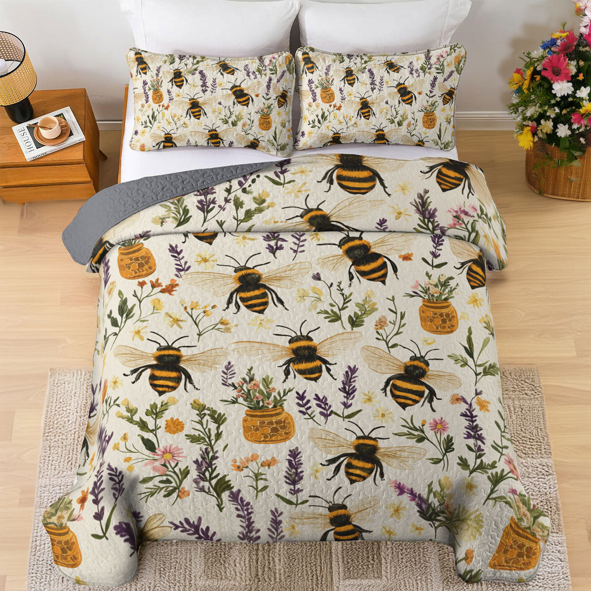 Shineful All Season Quilt 3-Piece Set Bee Honey