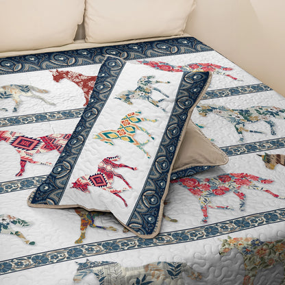 Shineful All Season Quilt 3-Piece Set Horse Galloping In Pattern
