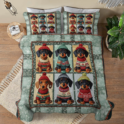 Shineful All Season Quilt 3-Piece Set Dachshund Holiday Season