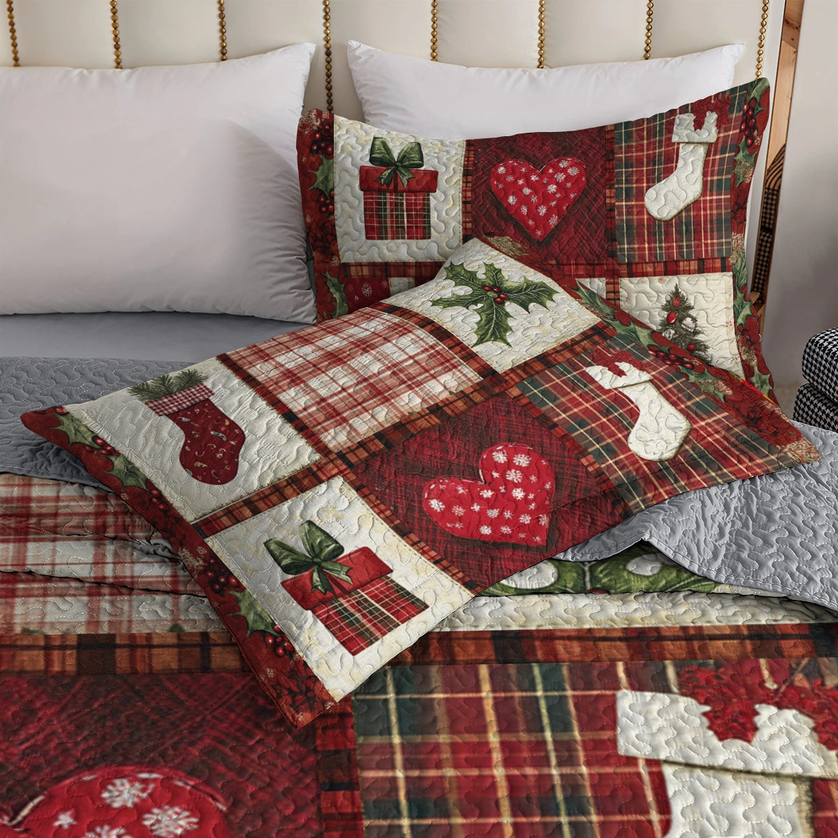 Shineful All Season Quilt 3-Piece Set Festive Heart Patchwork
