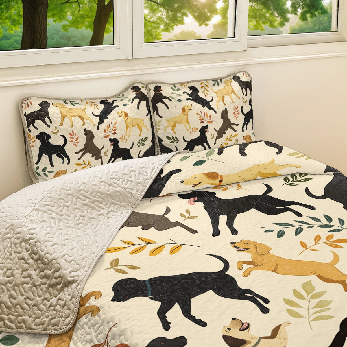 Shineful All Season Quilt 3-Piece Set - Playful Labrador Retrievers