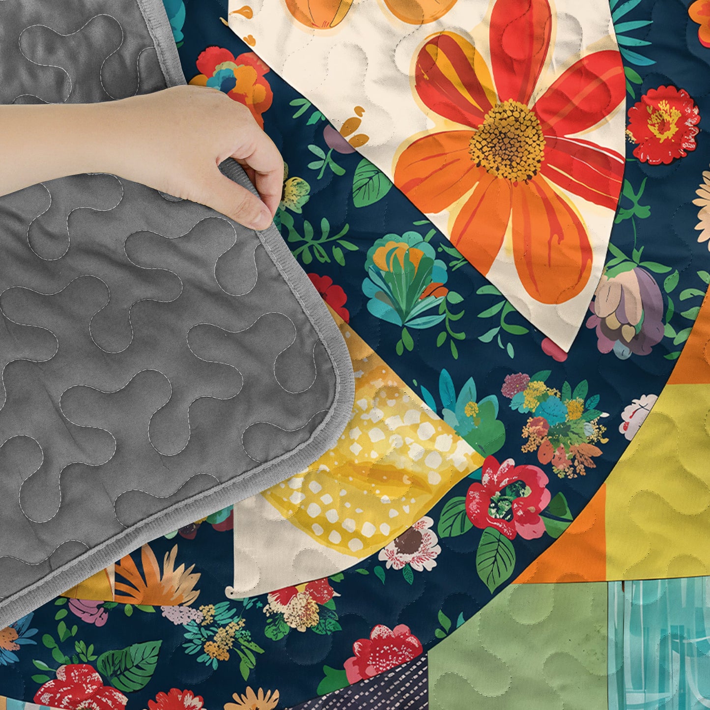 Shineful Quilt 3-Piece Set Flower Peace