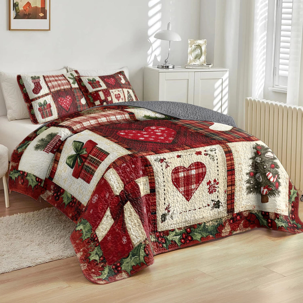 Shineful All Season Quilt 3-Piece Set Festive Heart Patchwork
