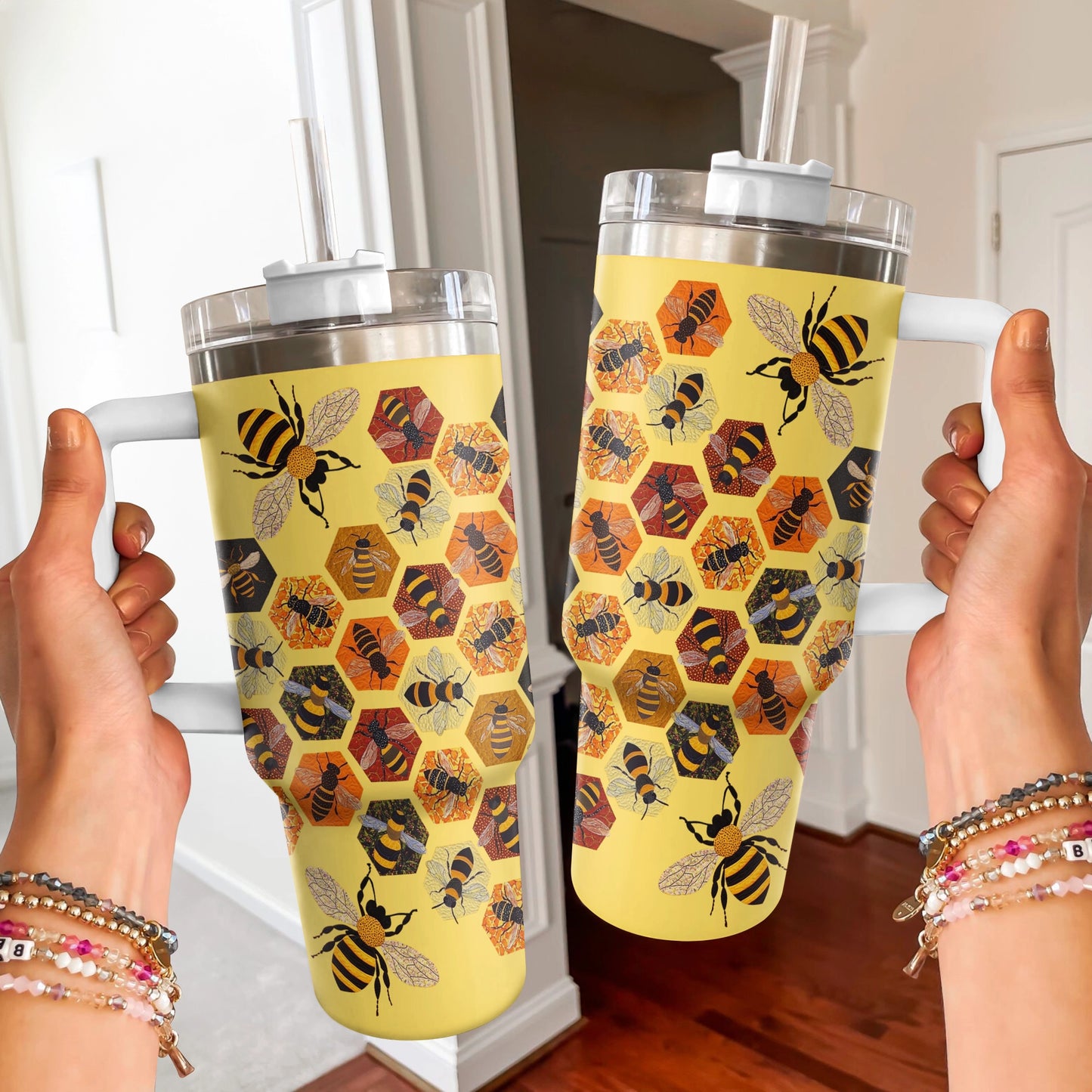 Shineful Tumbler Bee Buzzing Comfort