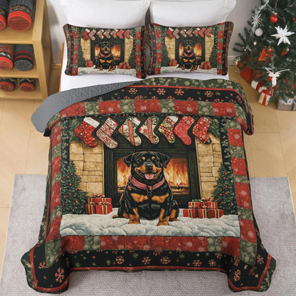 Shineful All Season Quilt 3-Piece Set Holiday Cheer with Rottweiler