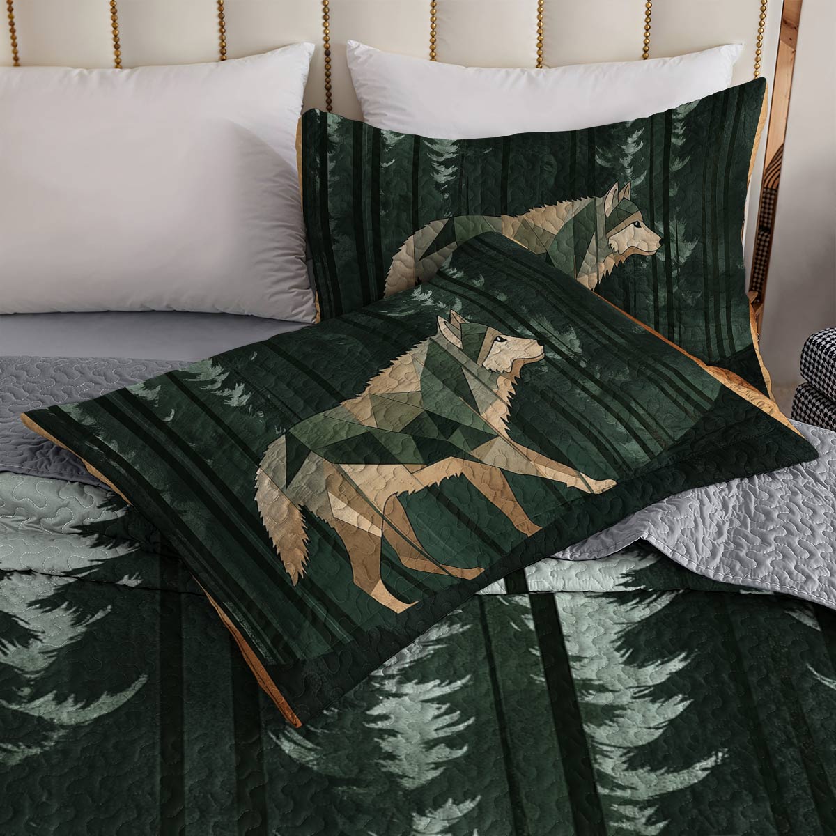 Shineful All Season Quilt 3-Piece Set - Wolf Wilderness