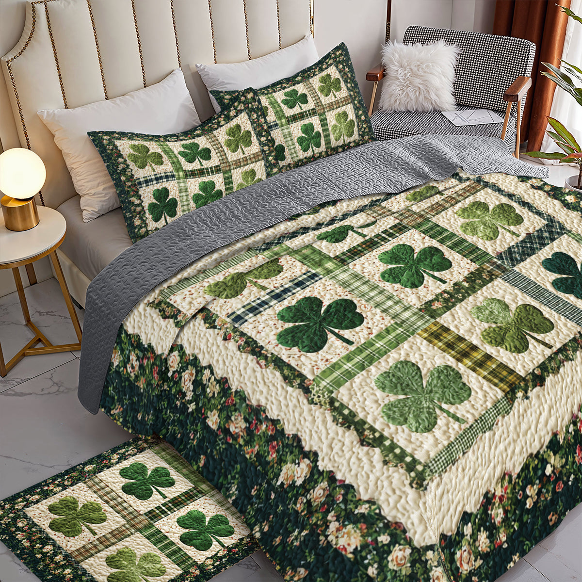 Shineful All Season Quilt 3-Piece Set Clover Patchwork