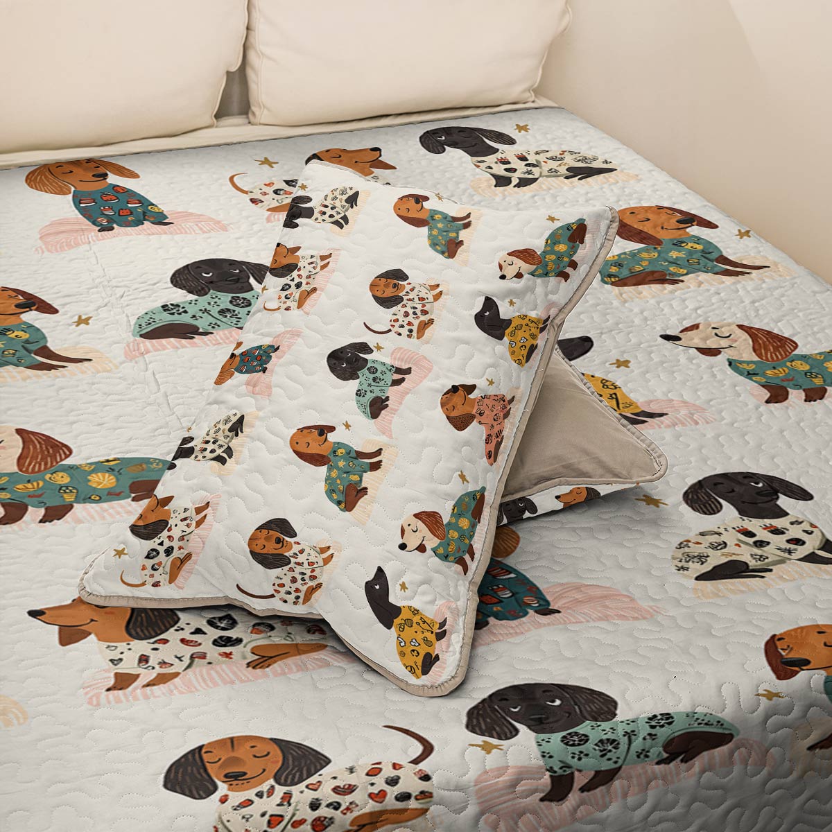 Shineful All Season Quilt 3-Piece Set - Dachshund Cozy Pajama Party