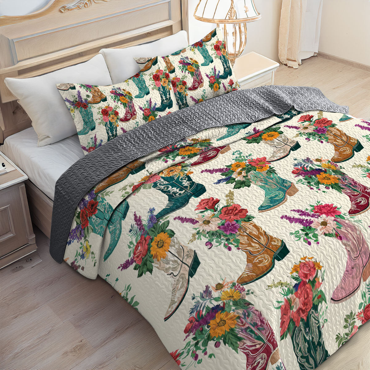 Shineful All Season Quilt 3-Piece Set Wildflower Boots