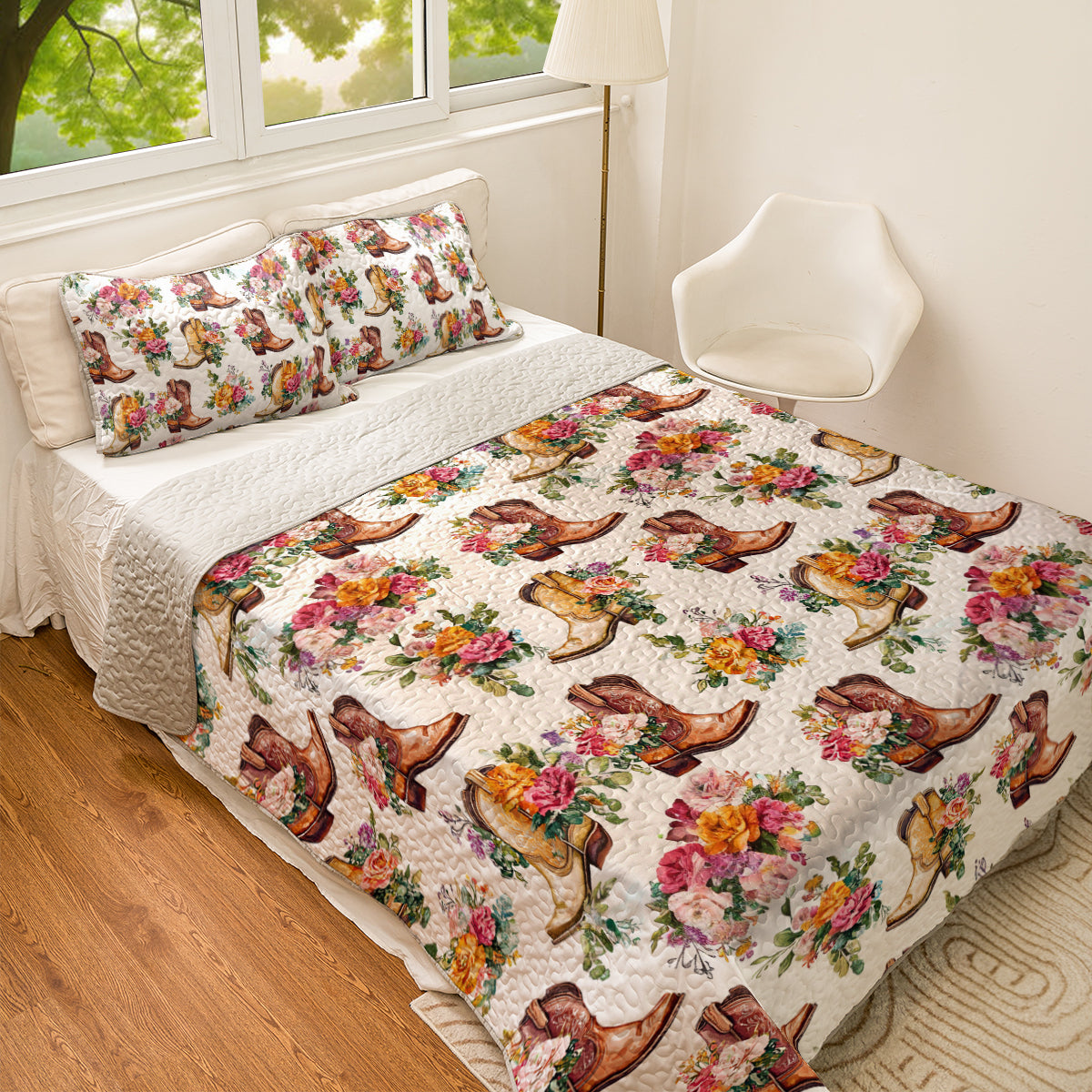 Shineful All Season Quilt 3-Piece Set Blooming Wildflower Cowboy Boots