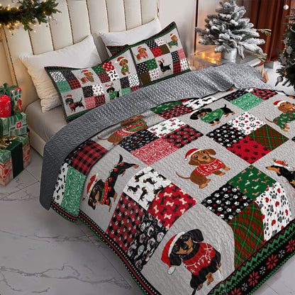 Shineful All Season Quilt 3-Piece Set Festive Dachshund Christmas