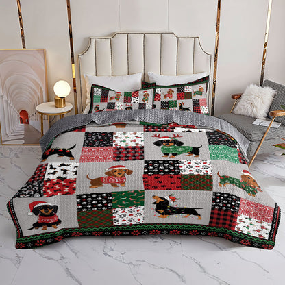 Shineful All Season Quilt 3-Piece Set Festive Dachshund Christmas