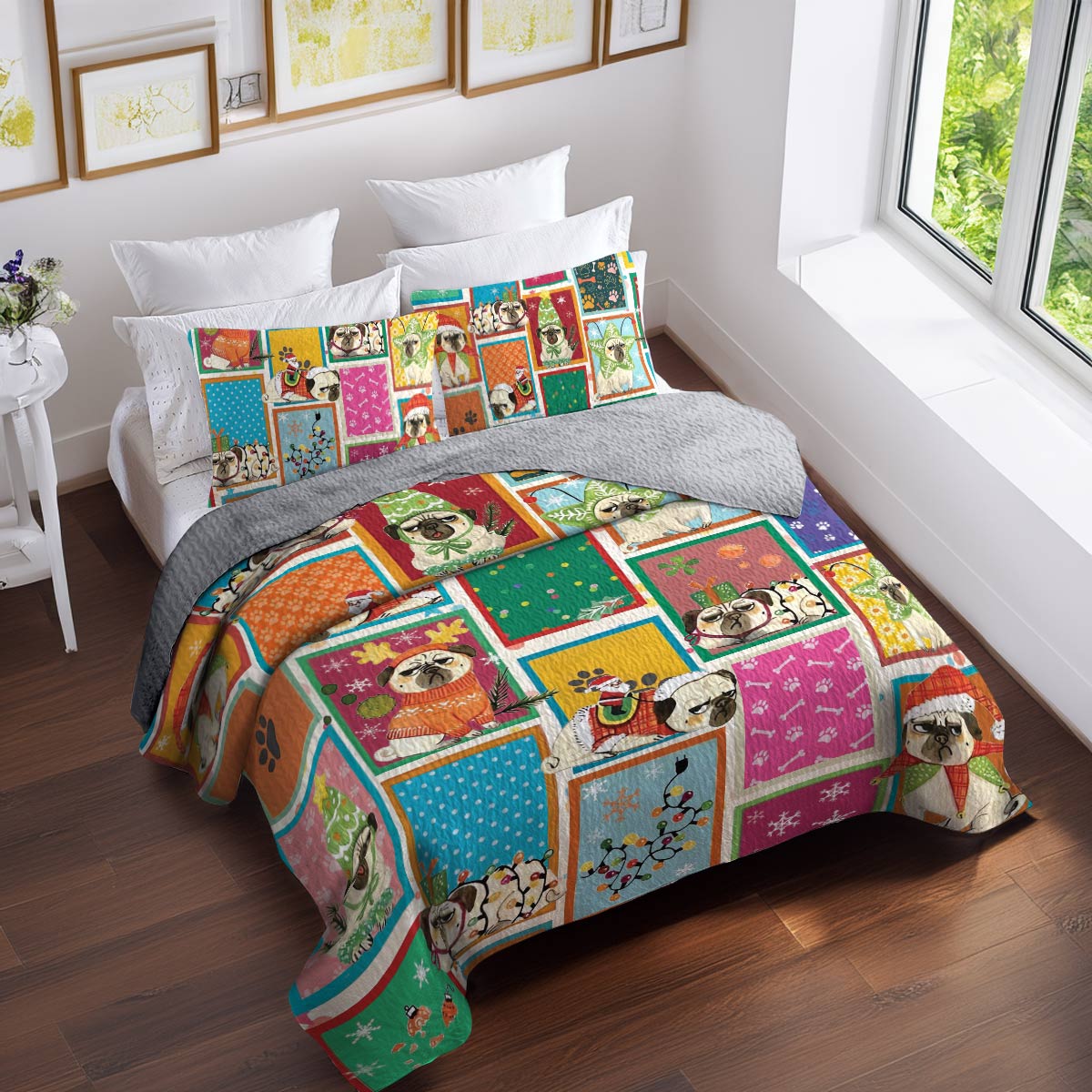 Shineful All Season Quilt 3-Piece Set Puggy Holiday