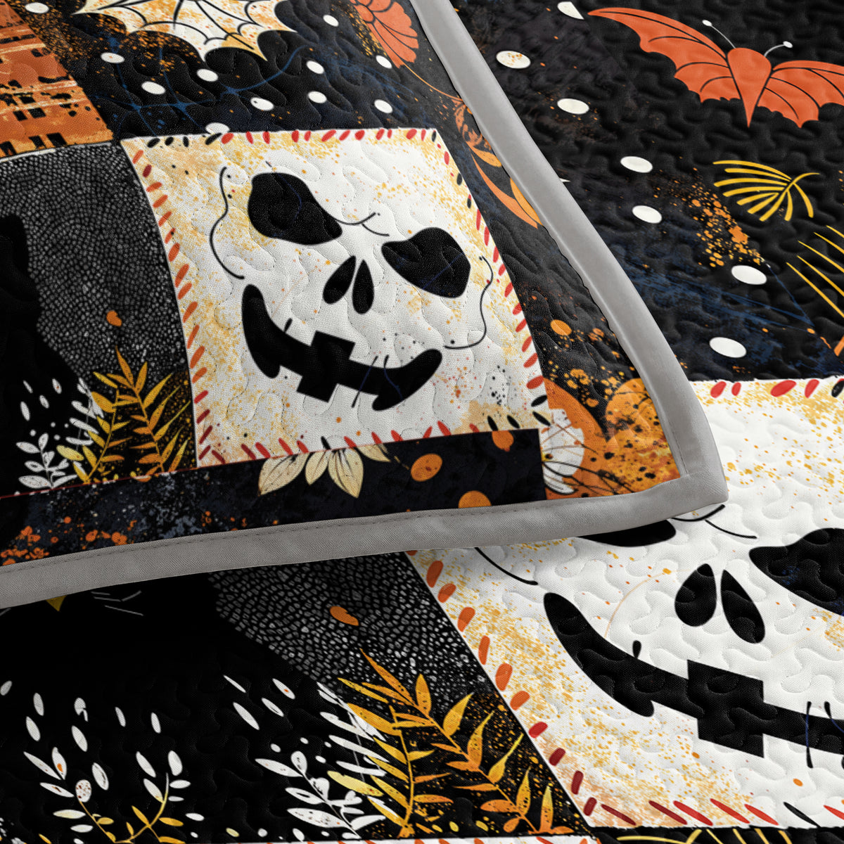 Shineful All Season Quilt 3-Piece Set Spooky Patchwork