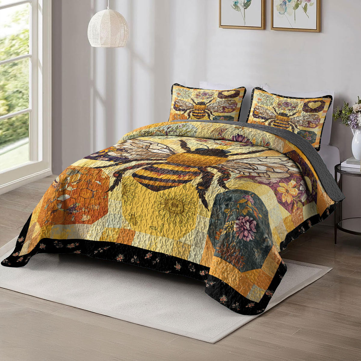 Shineful All Season Quilt 3-Piece Set Bee Gorgeous