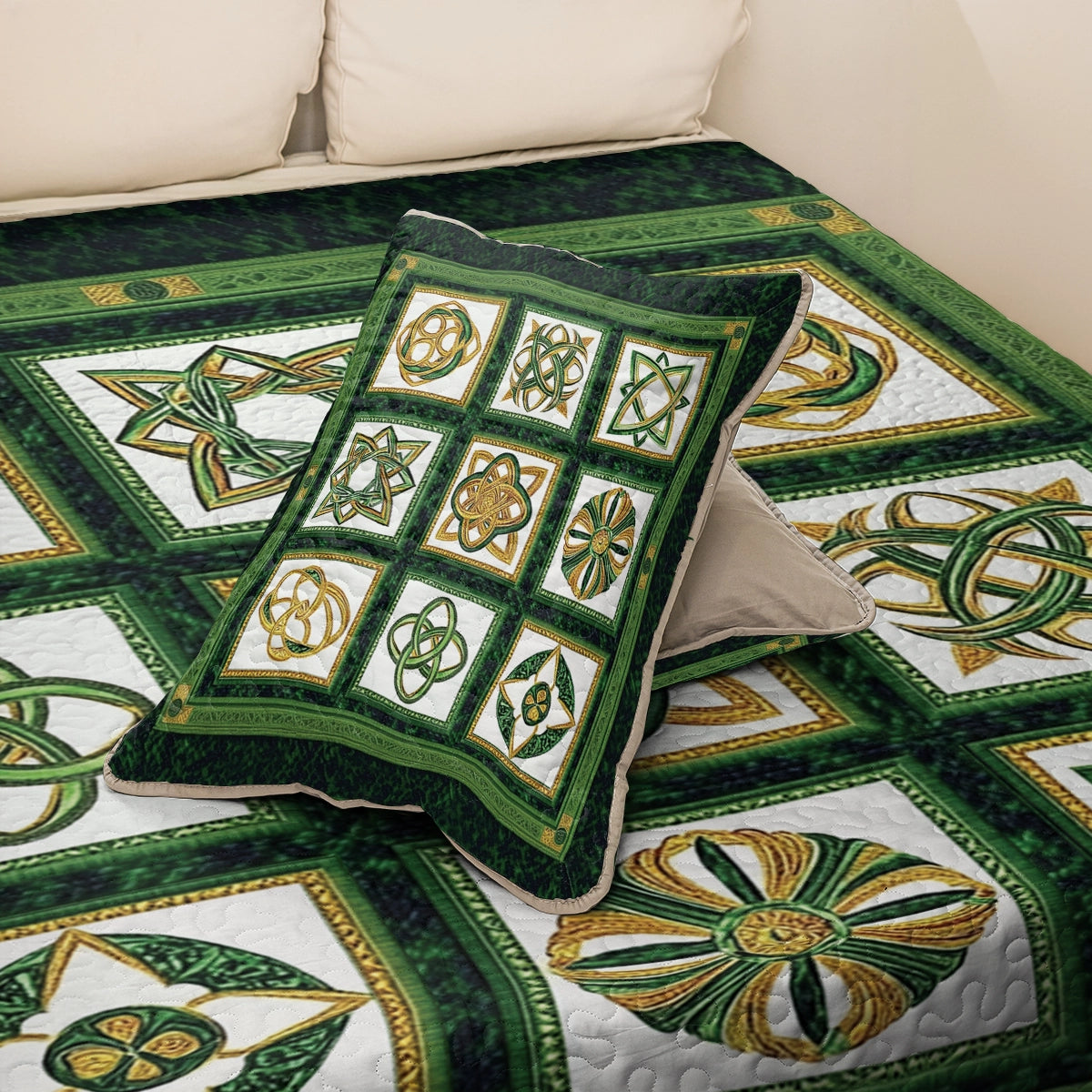 Shineful All Season Quilt 3-Piece Set - Celtic Knots of Luck