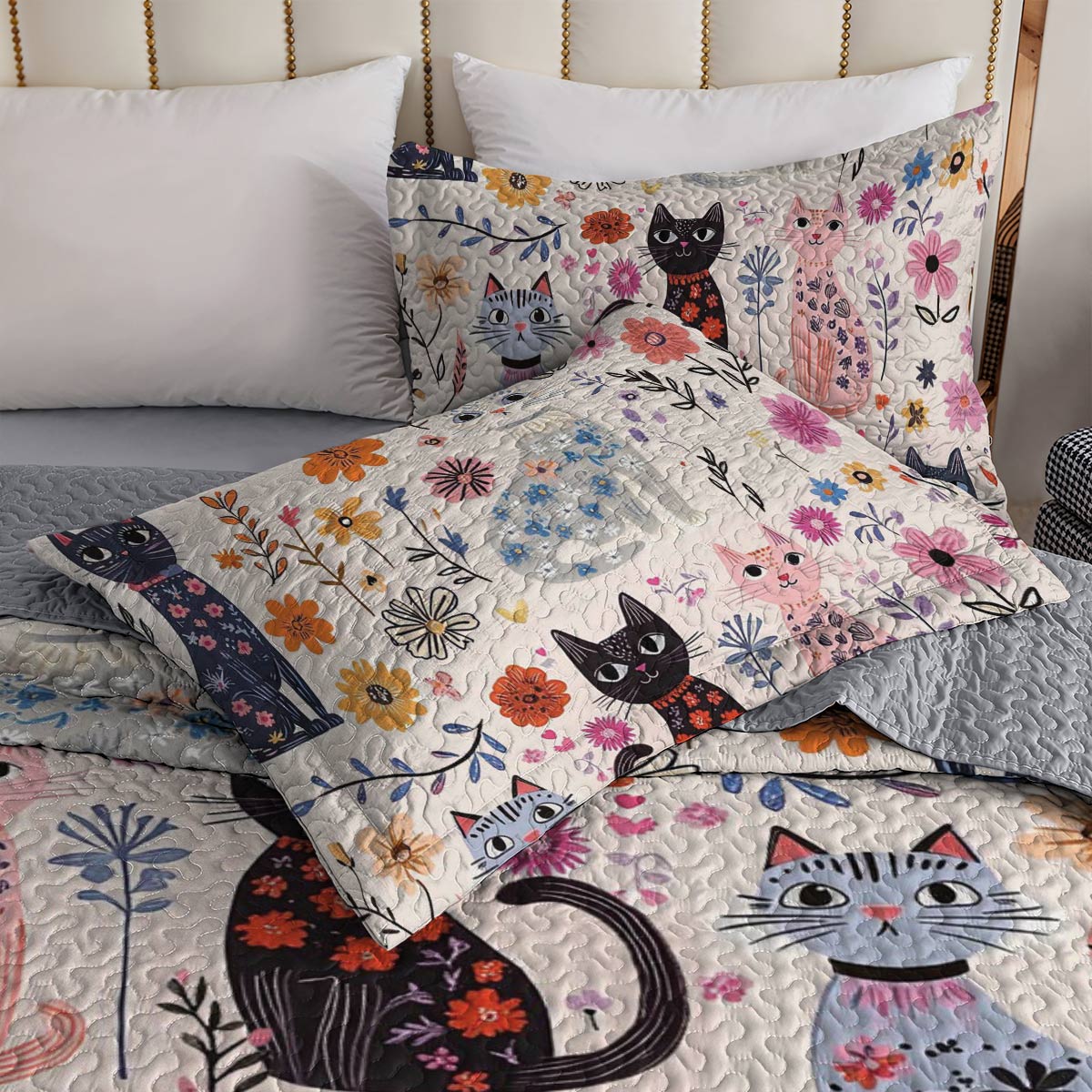 Shineful All Season Quilt 3-Piece Set Catty Blooms