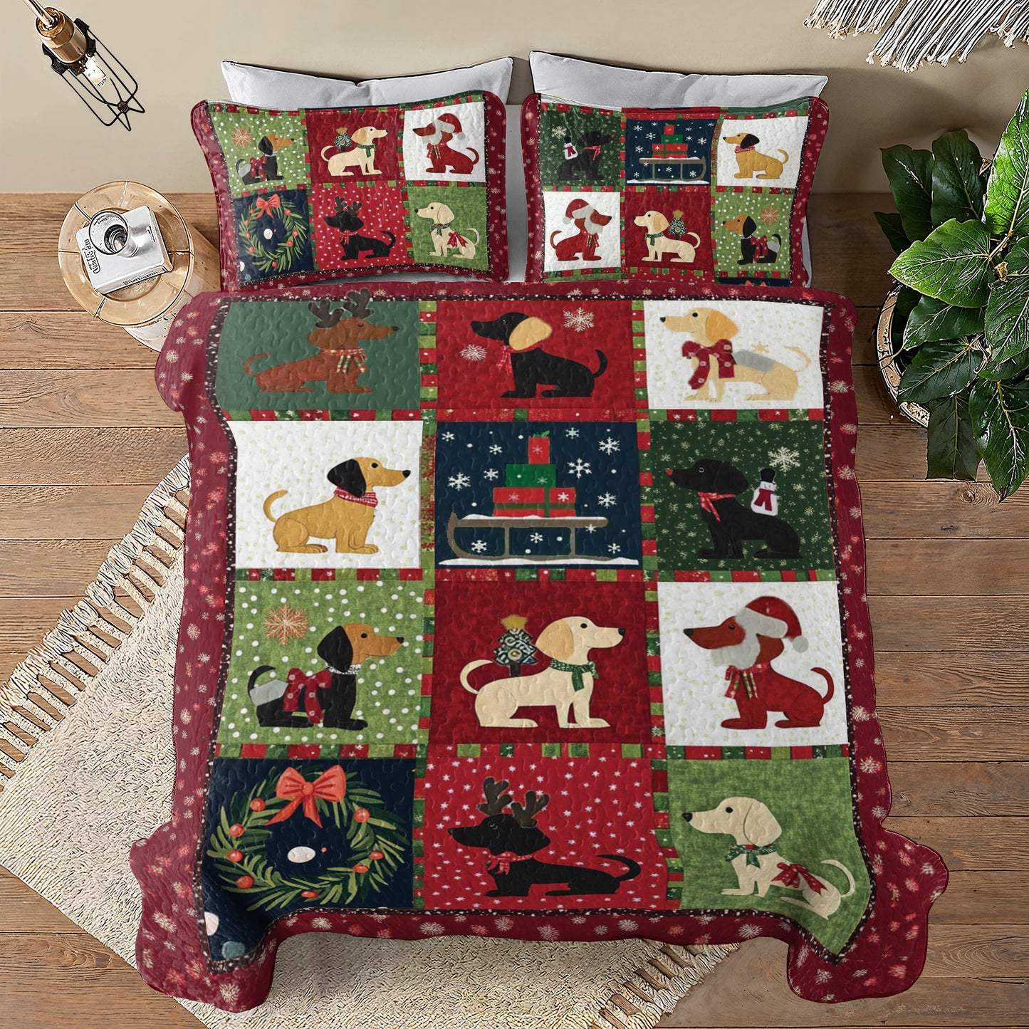 Shineful All Season Quilt 3-Piece Set Festive Dachshunds