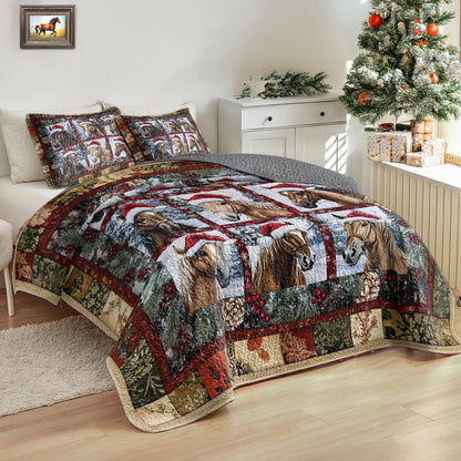 Shineful All Season Quilt 3-Piece Set - Equestrian Christmas
