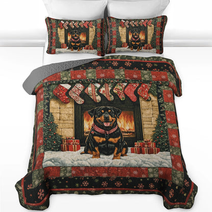 Shineful All Season Quilt 3-Piece Set Holiday Cheer with Rottweiler