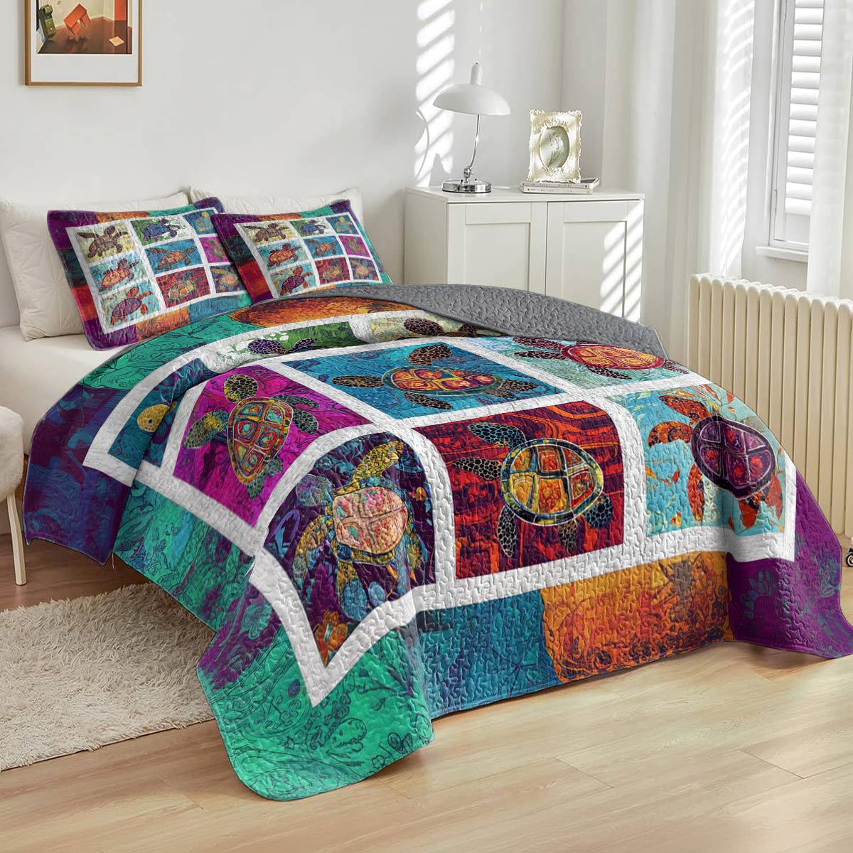 Shineful All Season Quilt 3-Piece Set  Gorgeous Sea Turtle Damask Pattern