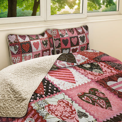 Shineful All Season Quilt 3-Piece Heartfelt Patchwork Quilt