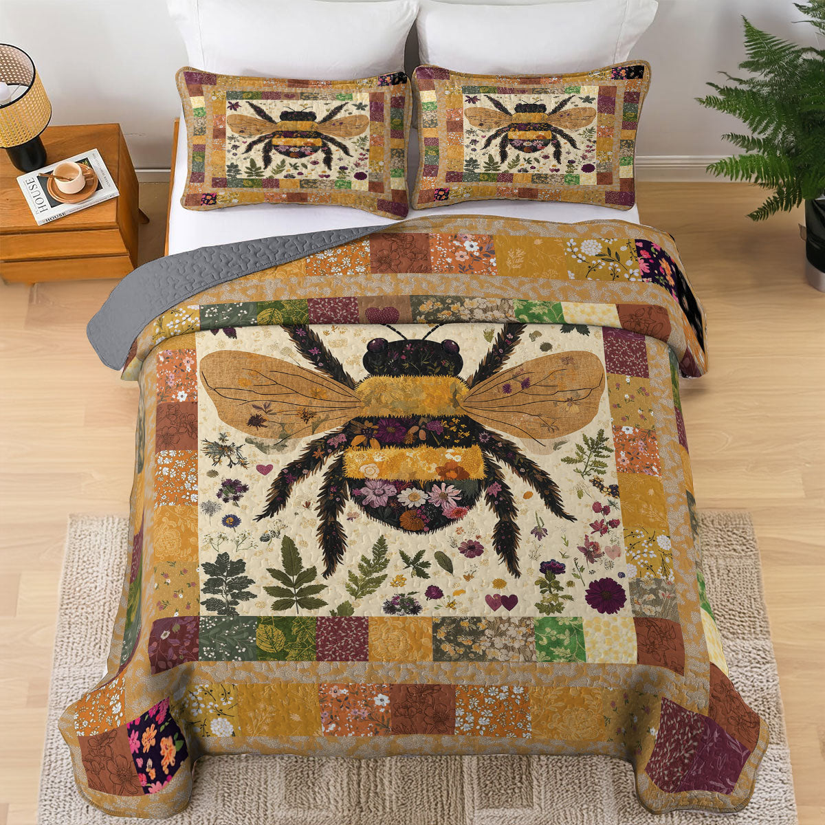 Shineful All Season Quilt 3-Piece Set Bee In Flowers