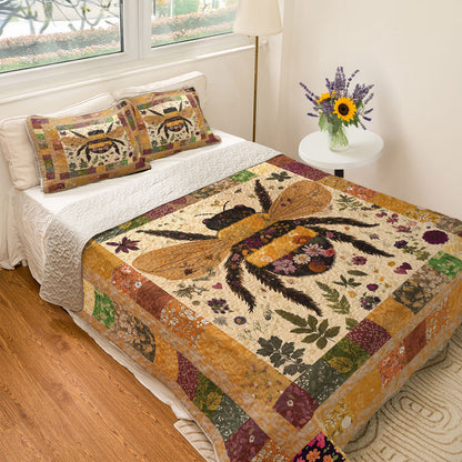Shineful All Season Quilt 3-Piece Set Bee In Flowers