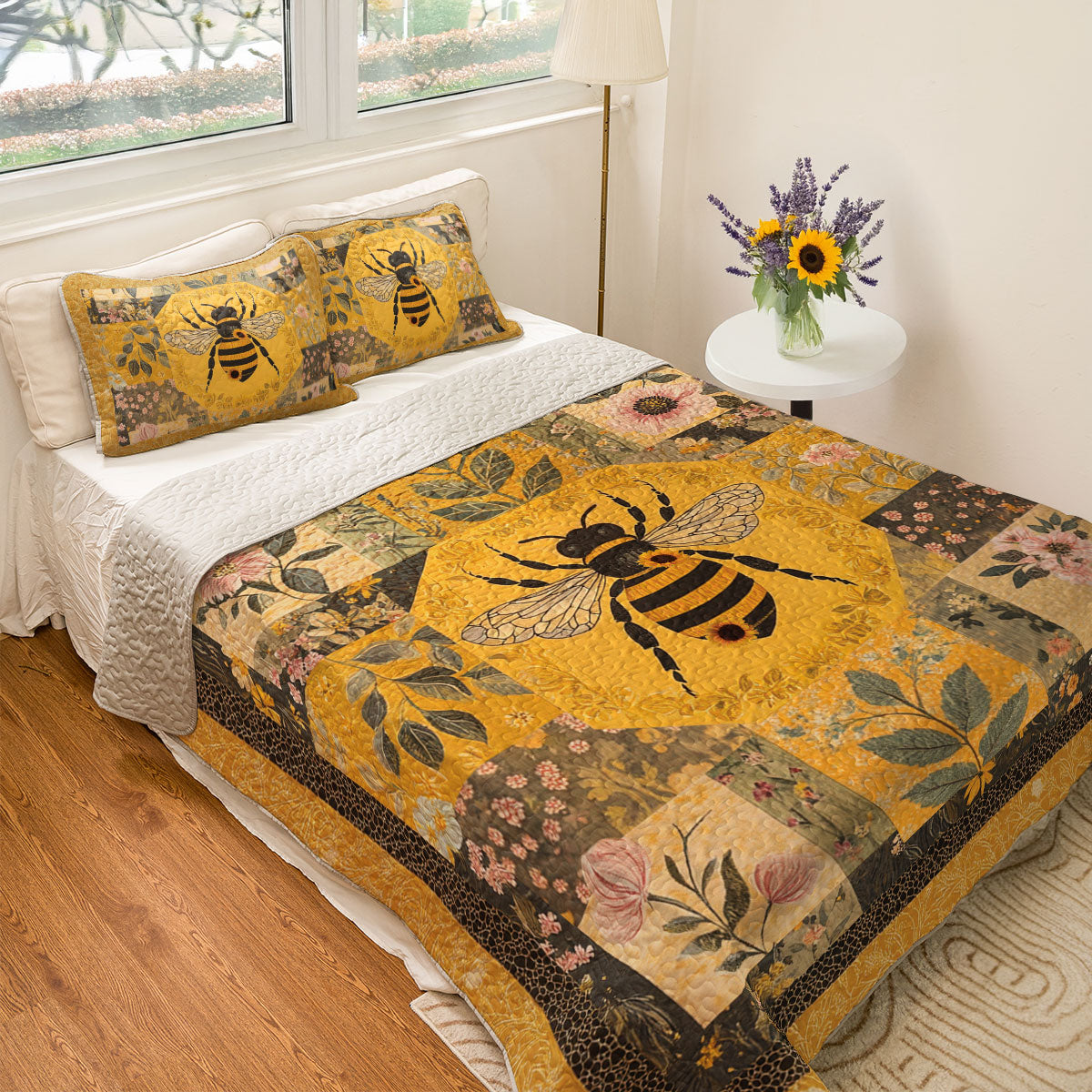 Shineful All Season Quilt 3-Piece Set Bee Pretty
