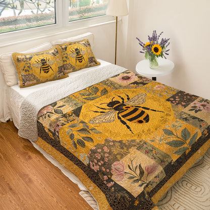 Shineful All Season Quilt 3-Piece Set Bee Pretty