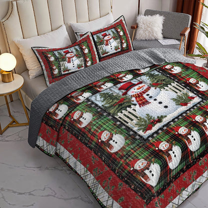 Shineful All Season Quilt 3-Piece Set - Snowman’s Cozy Forest