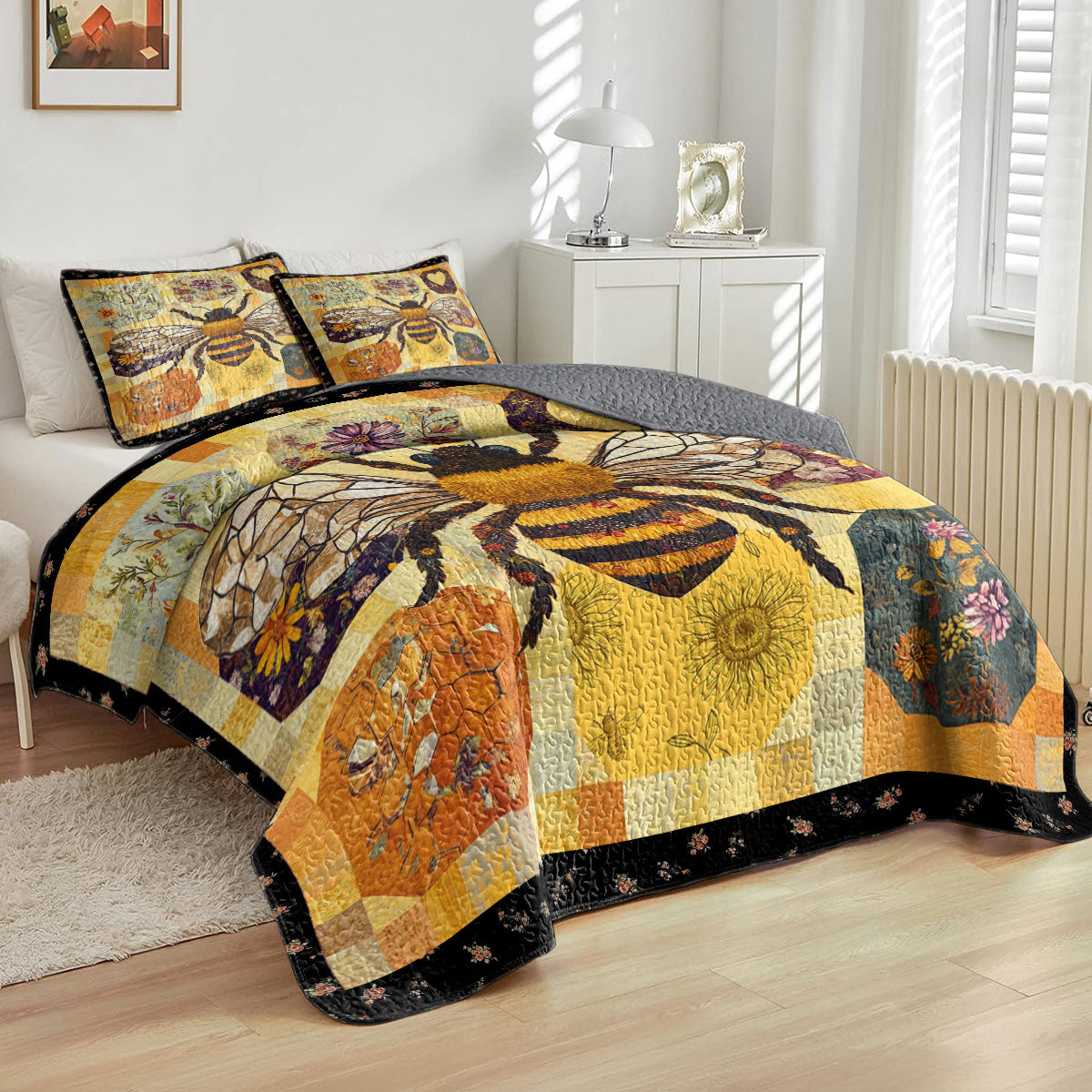 Shineful All Season Quilt 3-Piece Set Bee Gorgeous